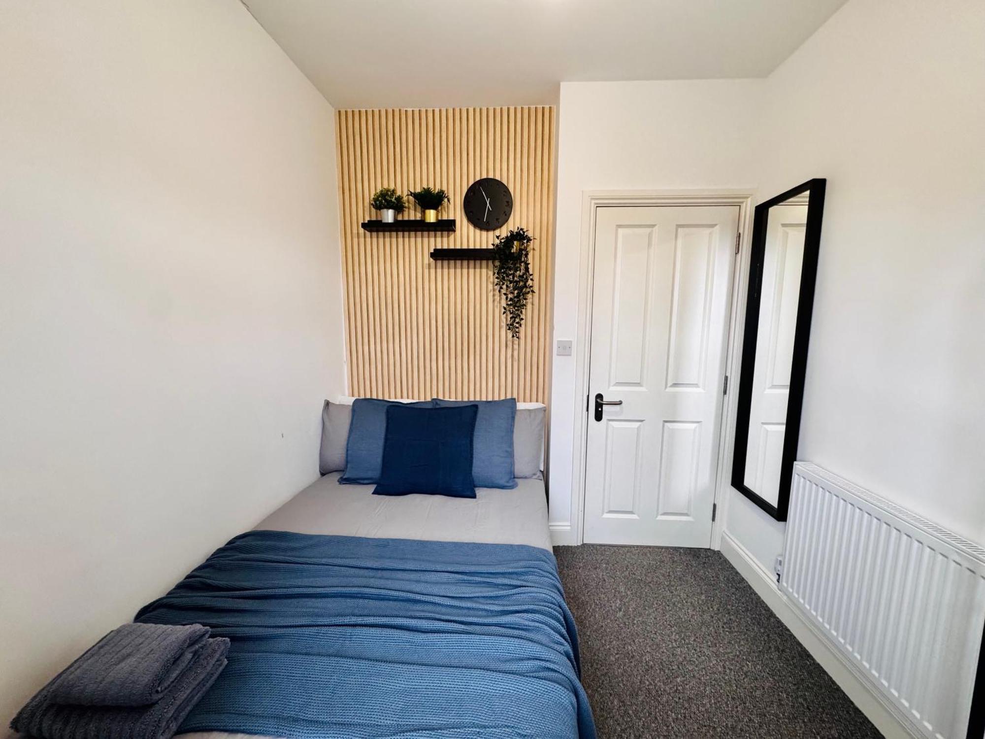 Convenient 2-bed 30min To Appartement *